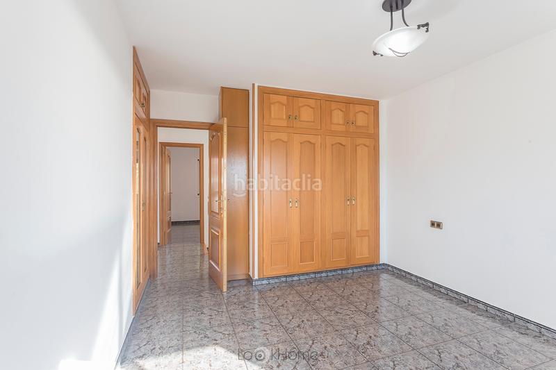 Foto 3aaba199-7aa2-44be-9cef-01b5403c902b. Doppelhaus mit kamin heizung parking pool in Urbanitzacions Mataró