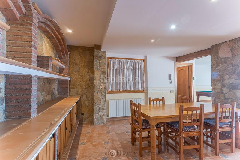 Foto 3c8b626c-c94e-42c1-af78-45caa4d51e9a. Doppelhaus mit kamin heizung parking pool in Urbanitzacions Mataró