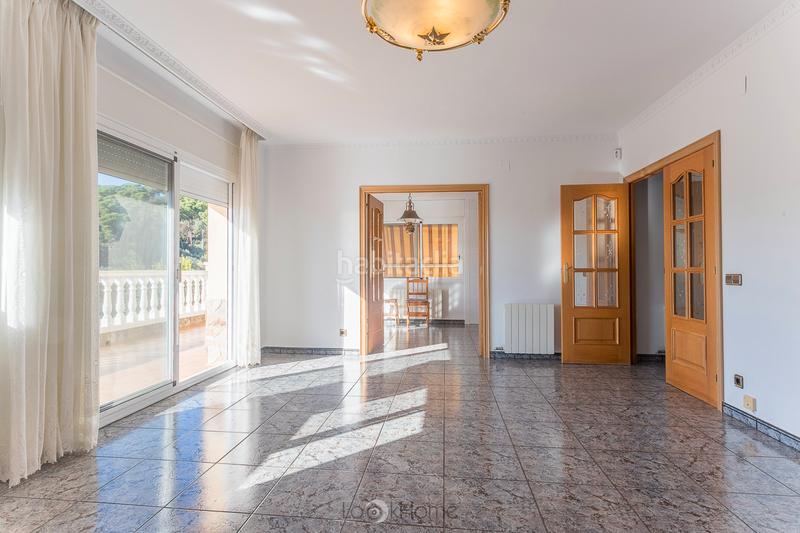 Foto 595c972f-ae06-49e3-9e74-1bdbef76c52a. Doppelhaus mit kamin heizung parking pool in Urbanitzacions Mataró