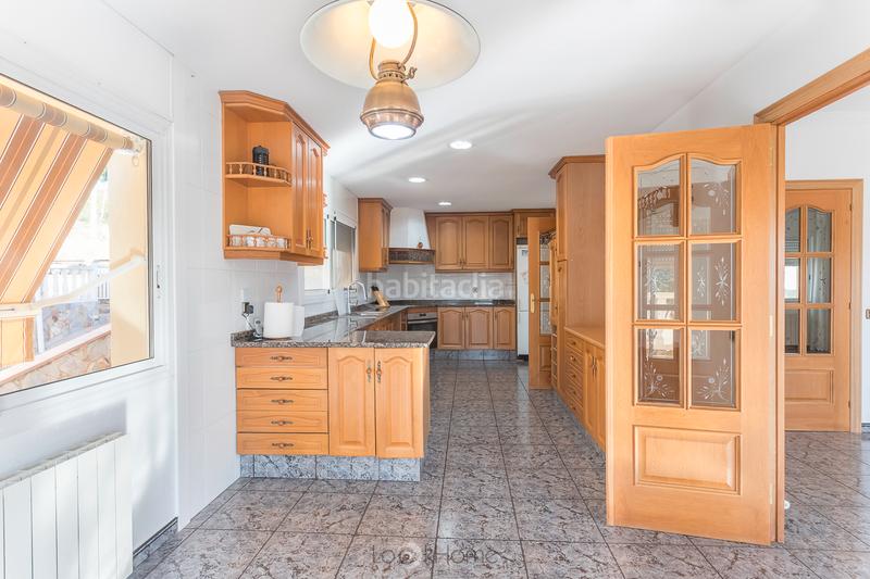 Foto bd3fda3e-a62b-476c-b792-fc0fce46dfd1. Doppelhaus mit kamin heizung parking pool in Urbanitzacions Mataró