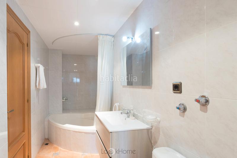 Foto d7f68a18-f3bf-4f25-8f72-0c68e937db23. Doppelhaus mit kamin heizung parking pool in Urbanitzacions Mataró