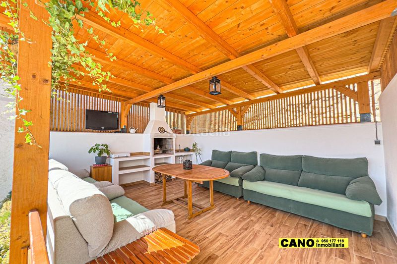 Foto 949f7e05-a0d4-4451-82a7-f53a24bd4702. Casa amb aparcament a Tabernas