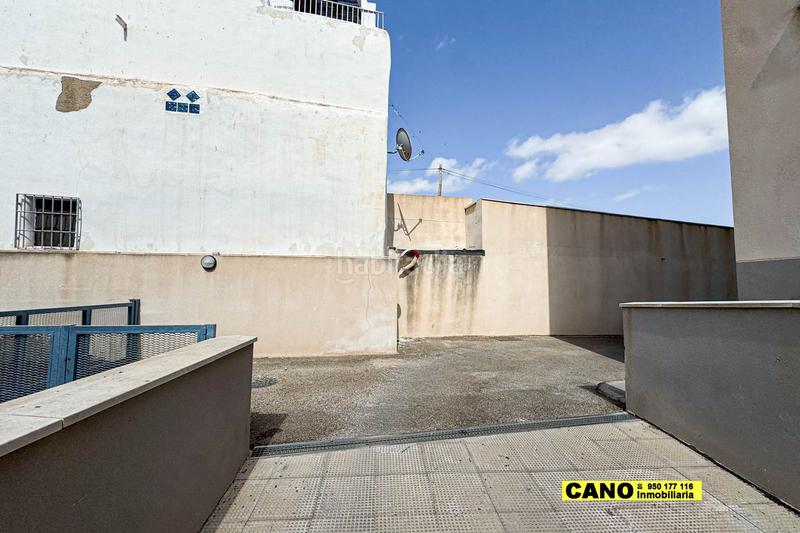 Foto a0c7b80d-34c5-4559-89f6-7c64d35496fe. Pis amb aparcament a Nijar Pueblo Níjar