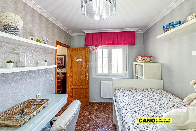Foto 6329981d-621a-4ef5-9ad9-5eaa2f238aec. Casa amb aparcament a puebla de Vícar Vícar