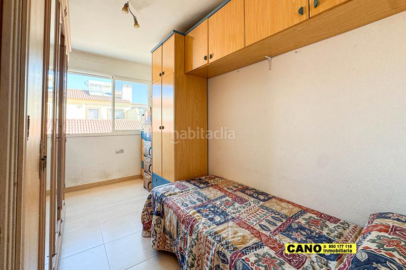 Foto cfaab900-c6b8-4f5a-99a1-4ea7a4356fd3. Piso  en loma cabrera en Costacabana - Loma Cabrera Almería