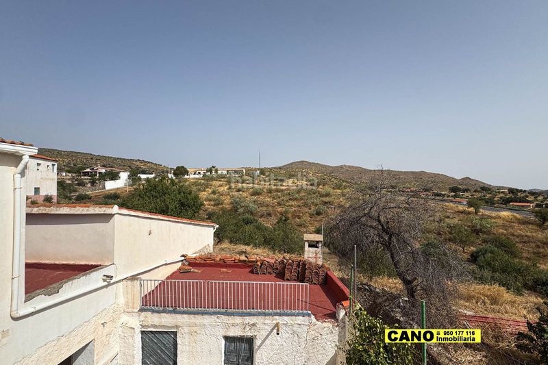 Foto cf0cbbd8-3215-484d-afdc-60f11a98170a. Casa amb aparcament a Tahal