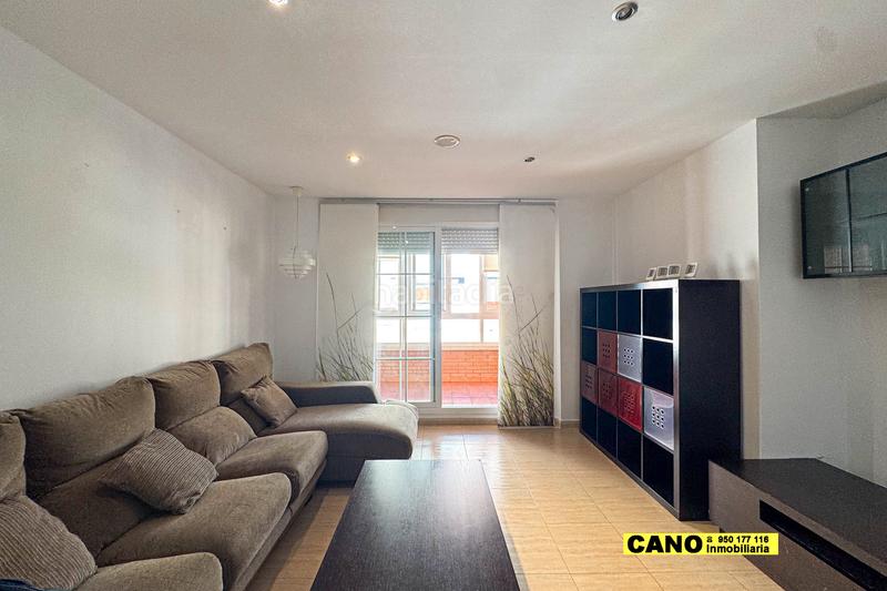 Foto a1493bfb-72f0-492c-887b-0e9a1ff3aea7. Appartamento con riscaldamento parcheggio piscina in Almería