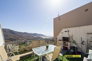 Pis  Las higueras. tico de 2 habitaciones en la envia golf