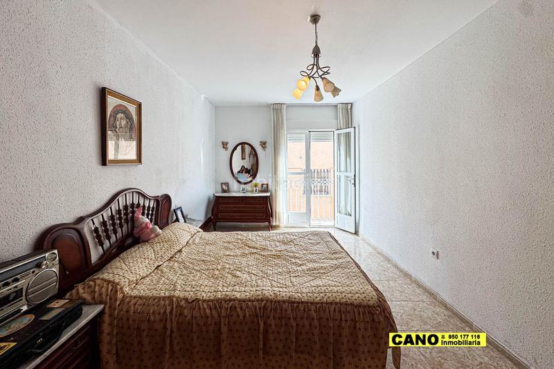 Foto d8e20bdd-4158-4a31-ba31-379fe1555a28. Casa in Centro Almería