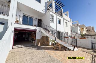 Casa  Manuel de falla. Tríplex en carboneras con 5 habitaciones y vistas al mar