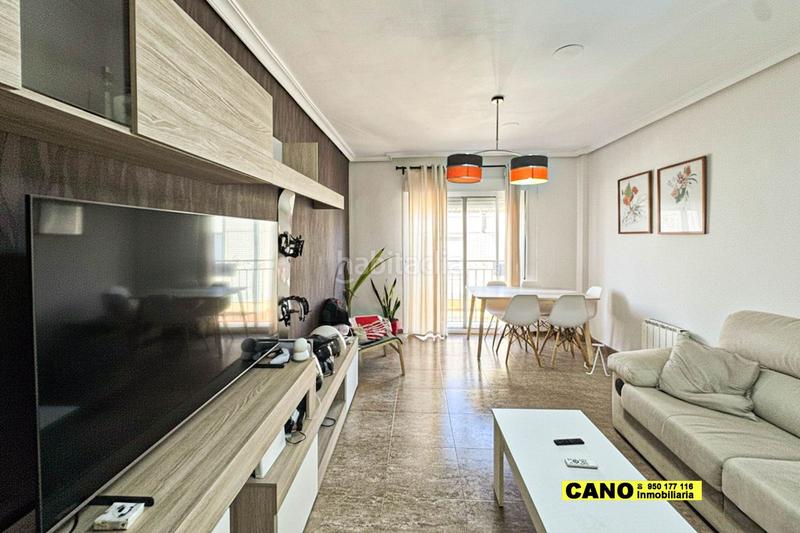 Foto 512ee5f8-9152-408e-9cb9-a67ba94ce452. Appartamento con riscaldamento in El Alquián Almería