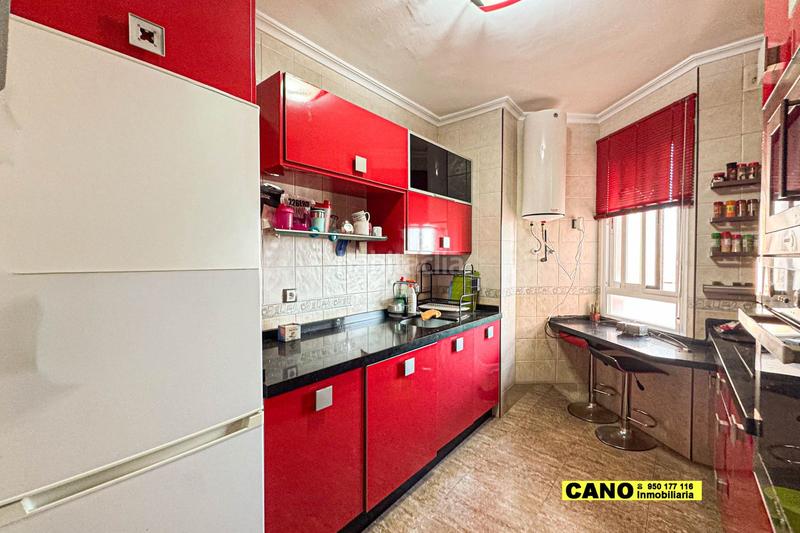 Foto 664448a0-a1b3-4057-8947-feba94906b52. Appartamento con riscaldamento in El Alquián Almería