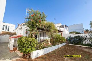 Casa  Vista alegre. Chalet en aguadulce