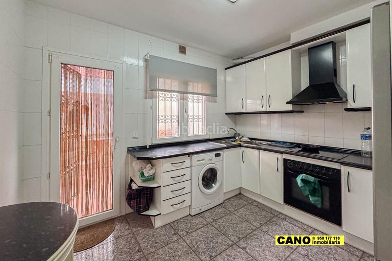 Foto 35018fab-da9a-40ff-8984-239c45733cc6. Appartement avec chauffage parking dans Costacabana - Loma Cabrera Almería