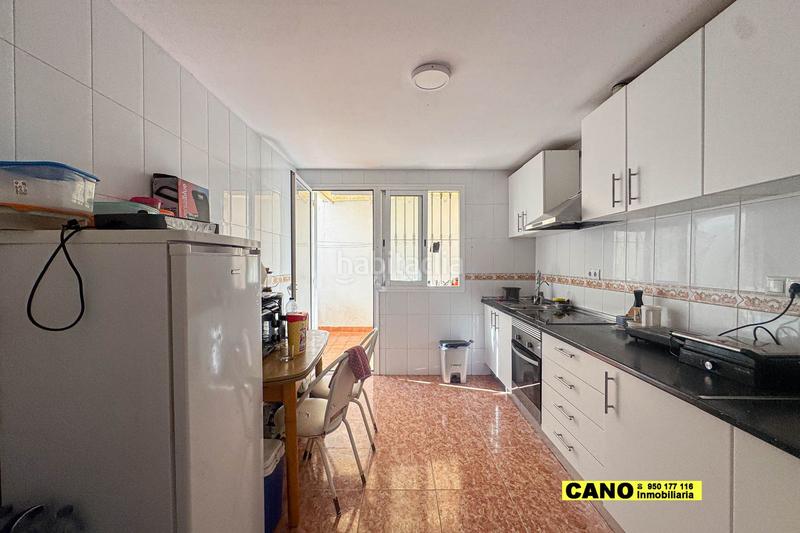 Foto 3b5840d2-76cc-4552-a212-1324ba92f294. Maison avec parking dans Costacabana - Loma Cabrera Almería