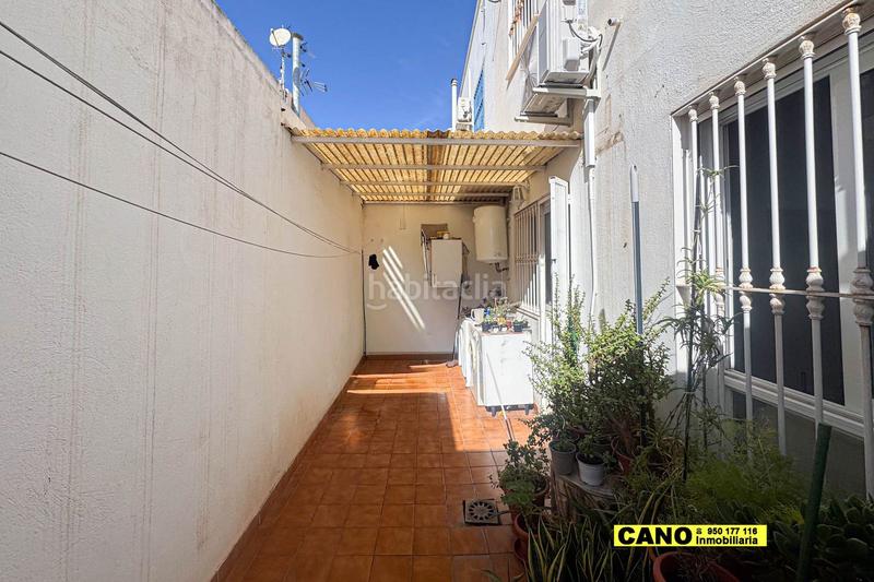 Foto 62cafce1-38a5-444f-bca7-44fb97a48408. Maison avec parking dans Costacabana - Loma Cabrera Almería