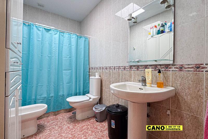 Foto b0932478-ea24-4bc7-abf7-79be2599b978. Maison avec parking dans Costacabana - Loma Cabrera Almería