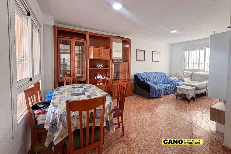 Foto fed7eee1-aec7-4715-8627-0e2bd6cacd6d. Maison avec parking dans Costacabana - Loma Cabrera Almería