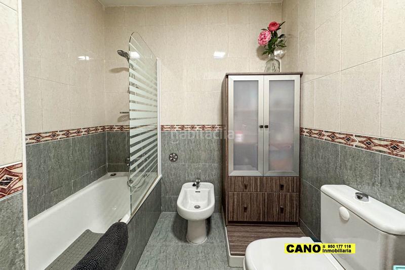 Foto 63b4e23b-afa3-40be-af4b-9a2c5b62eace. Appartamento con parcheggio in Costacabana - Loma Cabrera Almería