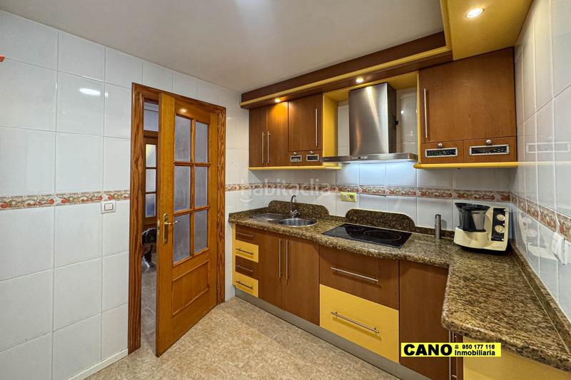 Foto 6a69a50b-2450-4693-b3cd-3a9b9f9c67f1. Appartamento con parcheggio in Costacabana - Loma Cabrera Almería