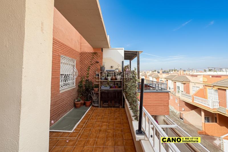 Foto eb4b8a15-75eb-4695-b131-714527da33f9. Appartamento con parcheggio in Costacabana - Loma Cabrera Almería