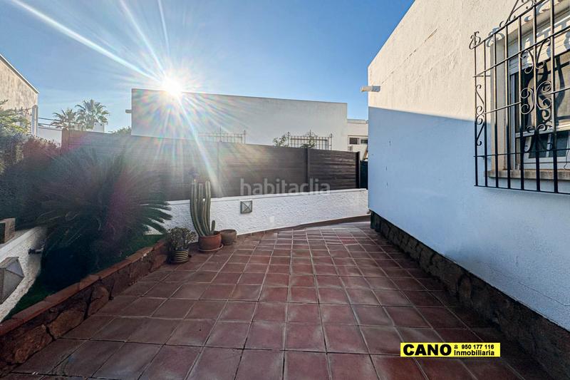 Foto 6ae819f5-92cf-4227-a27a-0d673b9f7372. Maison avec parking piscine dans Retamar Almería