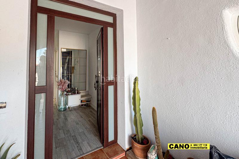 Foto ee585e3e-57f0-430d-acba-b3ca6487c097. Maison avec parking piscine dans Retamar Almería