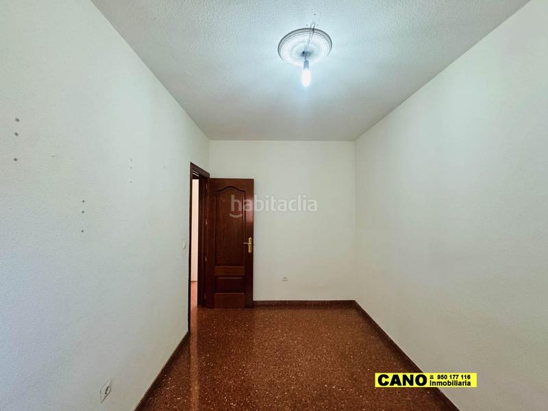 Foto 24c2df9c-a6be-4e9c-b791-66e560fd2bd9. Appartamento con parcheggio in Nueva Andalucía Almería