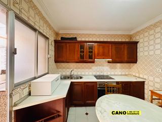 Etagenwohnung  Arquitecto guillermo lagle. Piso de 4 habitaciones  en almería