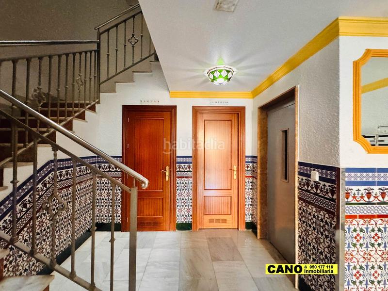 Foto 981b3a22-5628-4894-ad88-57790b328dda. Appartamento con parcheggio in Nueva Andalucía Almería