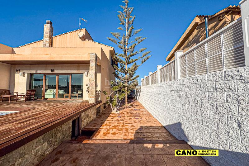 Foto 74045755-e518-454b-be12-a3b555e3bf92. Casa chalet en Almerimar en Almerimar Ejido (El)