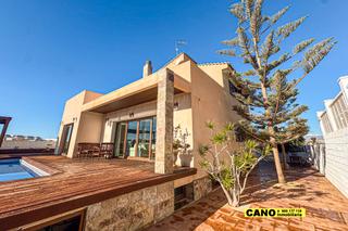 Haus  Avoceta. Chalet en almerimar