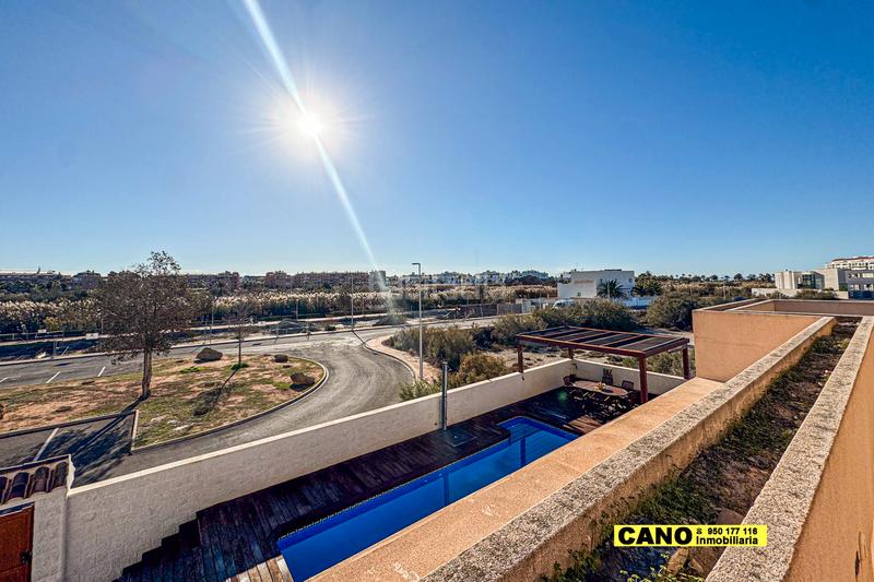 Foto d9012ef9-e33a-43b6-959e-e2b1f3ff5f3c. Casa chalet en Almerimar en Almerimar Ejido (El)