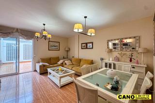 Casa  Criptón. Tríplex en los llanos, almería