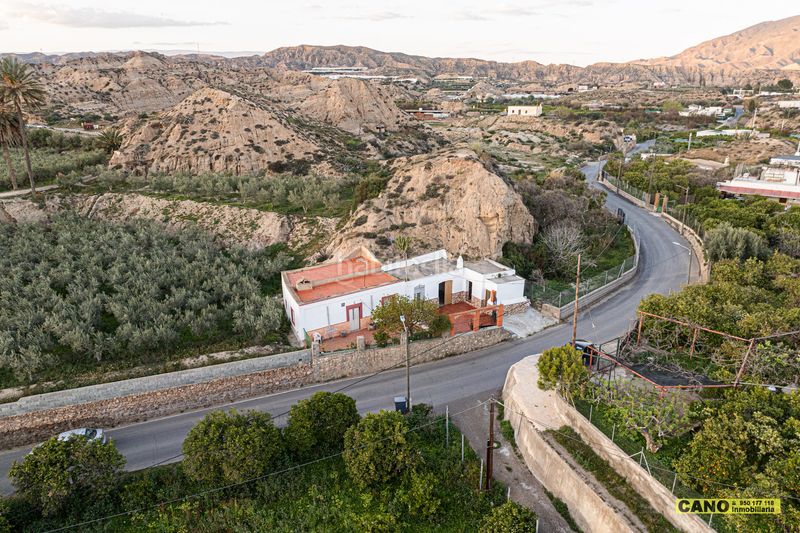 Foto 2f3f1f33-82d3-4cd4-95ac-2a97d78a3809. Casa a Gádor