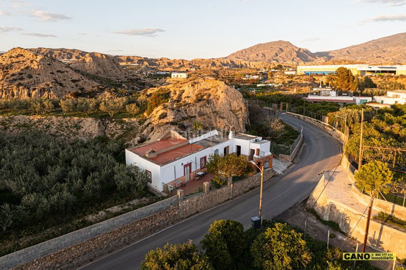 Foto 6fdf4565-40c2-4f57-99e6-96158d683dca. Casa a Gádor