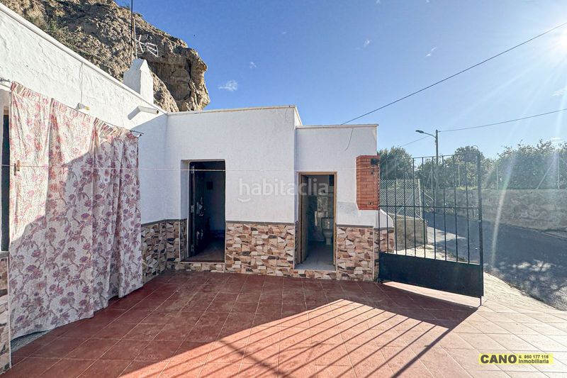 Foto fc7e7ff0-156d-42c5-982d-43b4f203b859. Casa a Gádor