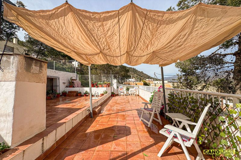 Foto a52be1e5-15a1-4e0e-a91b-ea195c527d0f. Casa a Instinción