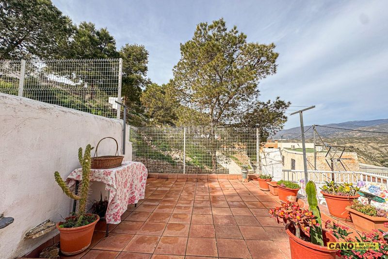 Foto c3343884-37b6-431b-aa4e-f88e539acf25. Casa a Instinción