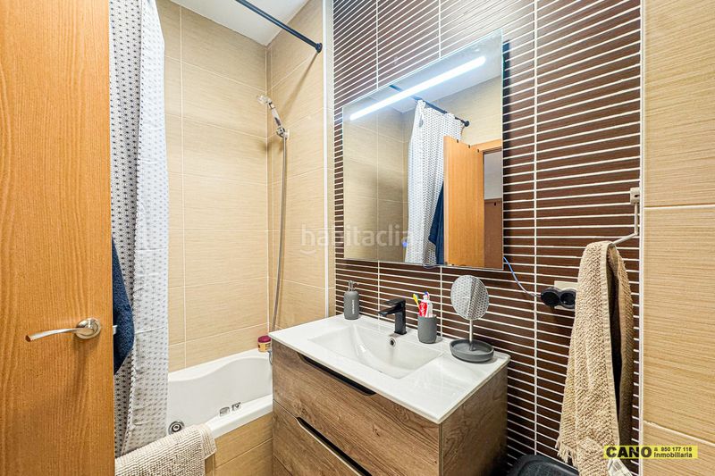 Foto af0215c3-6ed1-4ebd-81f4-b07c62237d1c. Pis amb calefacció a Viator