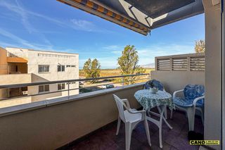 Pis  De los juegos del mediterraneo. Atico  solarium de 50 m2