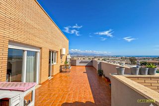Pis  La beltraneja. �tico en almer�a con terraza de 103 m2
