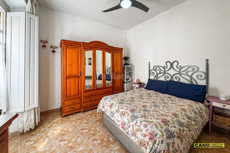 Foto 0b4afb7f-bcc7-4854-8f78-bc46f0329eb0. Casa a Centro Almería