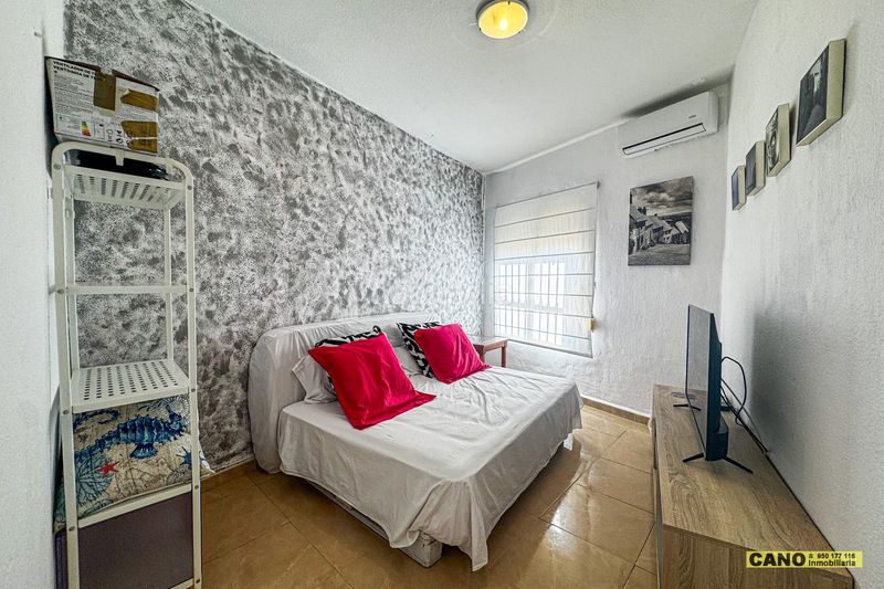 Foto 0de01272-95b2-4961-a339-90a8fb1c88cb. Casa a Centro Almería