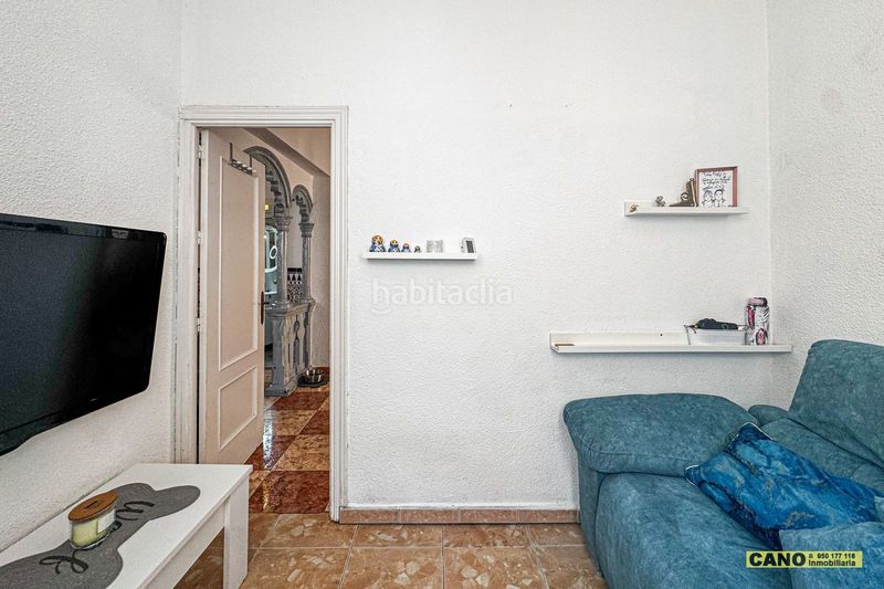 Foto 5b9caf2b-cb32-40ee-8c0b-3a05b781832f. Casa a Centro Almería