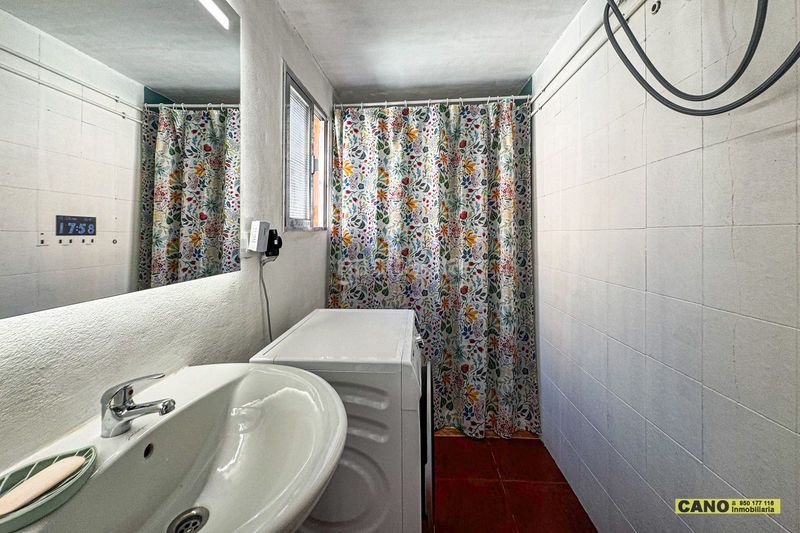 Foto e3f314e4-30d2-465b-bbcc-870445f5ef87. Casa a Centro Almería
