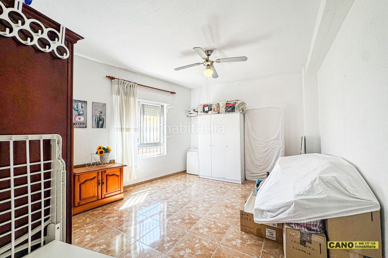 Foto f1d69b85-df94-4a8a-a83c-954ed1bbba02. Casa a Centro Almería