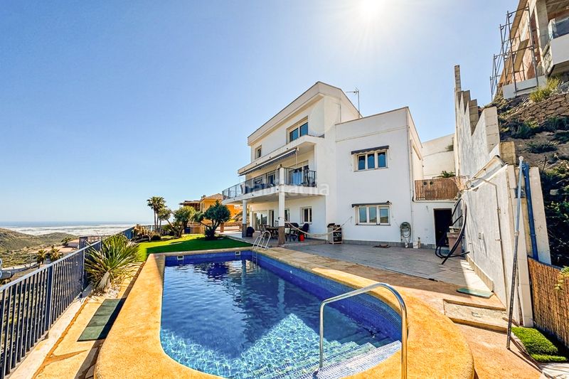 Foto 55431d69-7846-4030-8621-1c5338fc3662. Casa amb calefacció aparcament piscina a La Envía Vícar