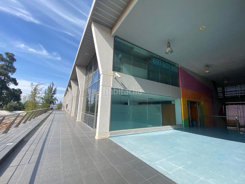 Foto b8a4b670-92c3-4c00-8bfa-1c7004921489. Rent office space in Riba - roja de Túria