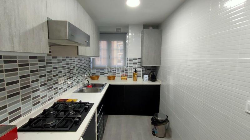 Foto 468fd639-86fb-4241-b01c-8021ed6f4524. Lloguer apartament amb calefacció aparcament a Port Saplaya Alboraya